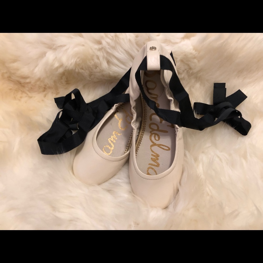 Sam Edelman Flats NWT Size 7